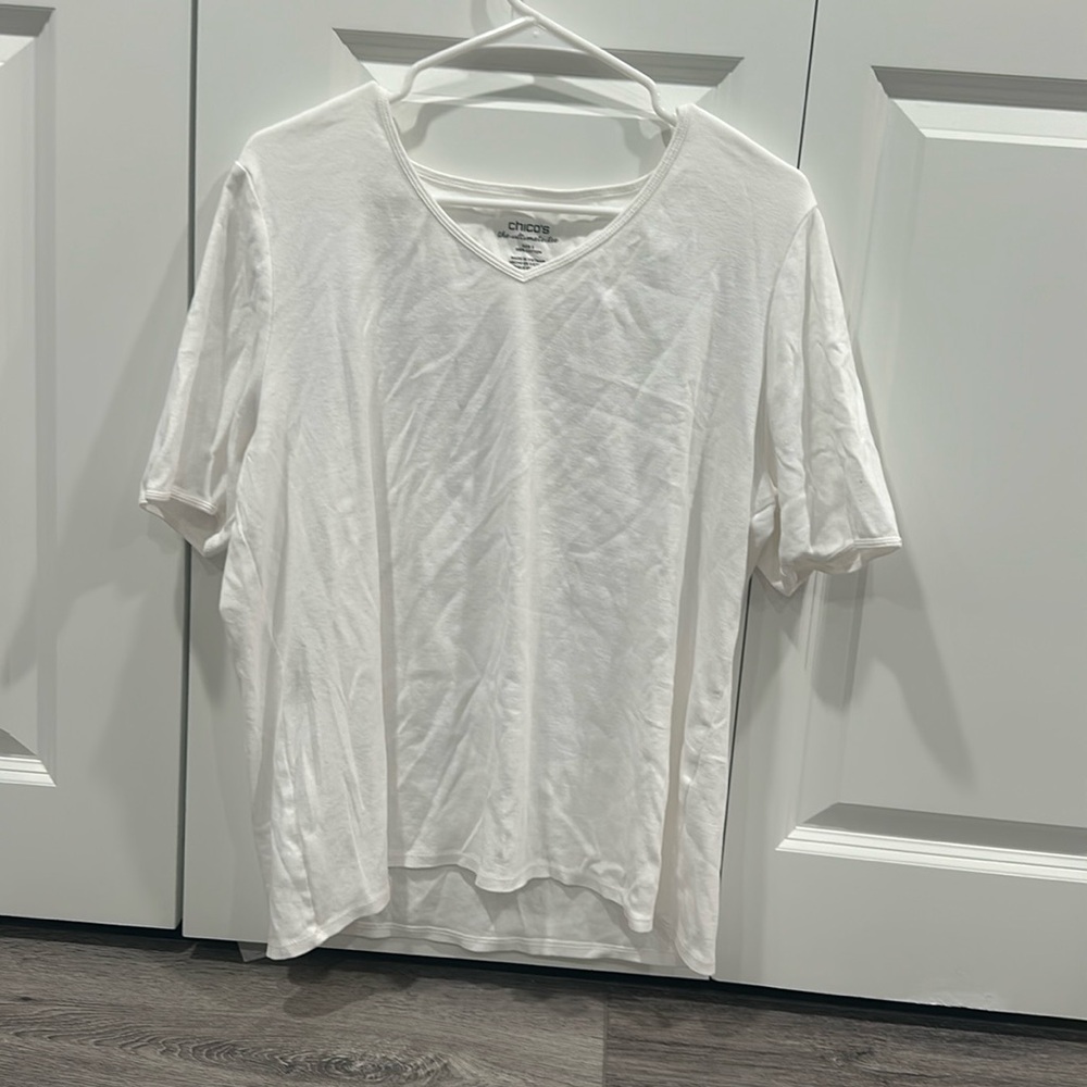 Chico’s “the ultimate tee” V-Neck, White